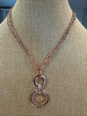 White House Black Market Rose Gold Double Circle Pendant Necklace